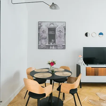 S11 Apartman Debrecen Esterno foto